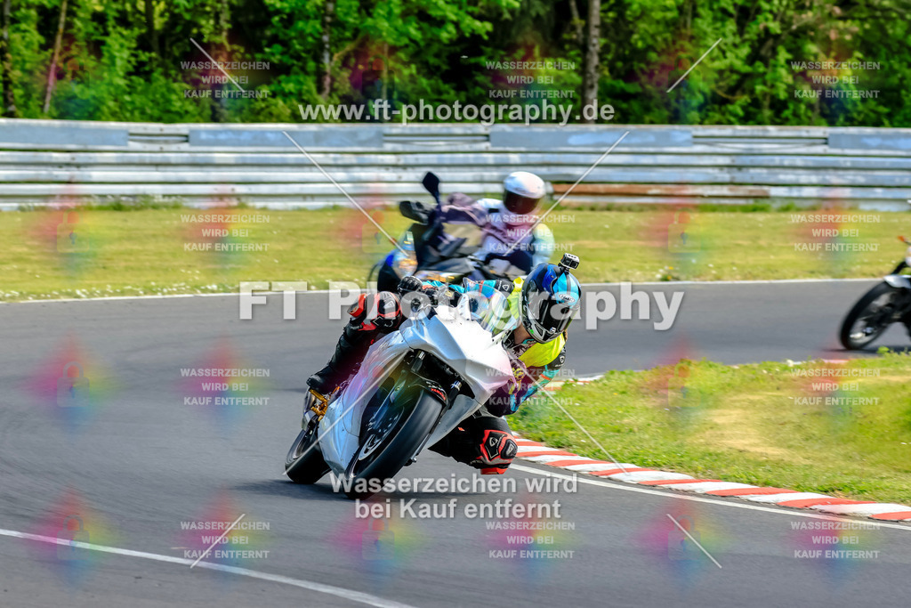 _OTO2342 | Hier findet Ihr Bilder von Touristenfahrten auf der Nürburgring Nordschleife oder von anderen Veranstaltungen die ich besucht habe. Viel Spass beim Durch Schauen 
