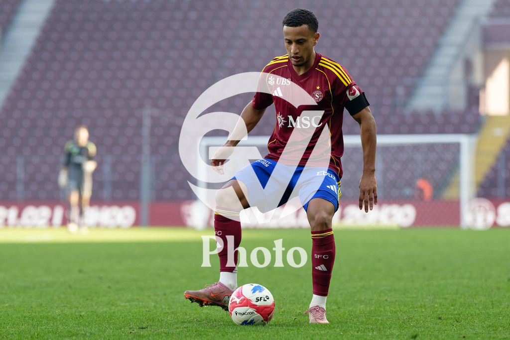 Brack Super League - Servette FC v FC Zurich | Lilian Njoh (14 Servette FC) in action (close up)  during the Brack Super League match between Servette FC and FC Zurich at Stade de Geneve in Geneva, Switzerland