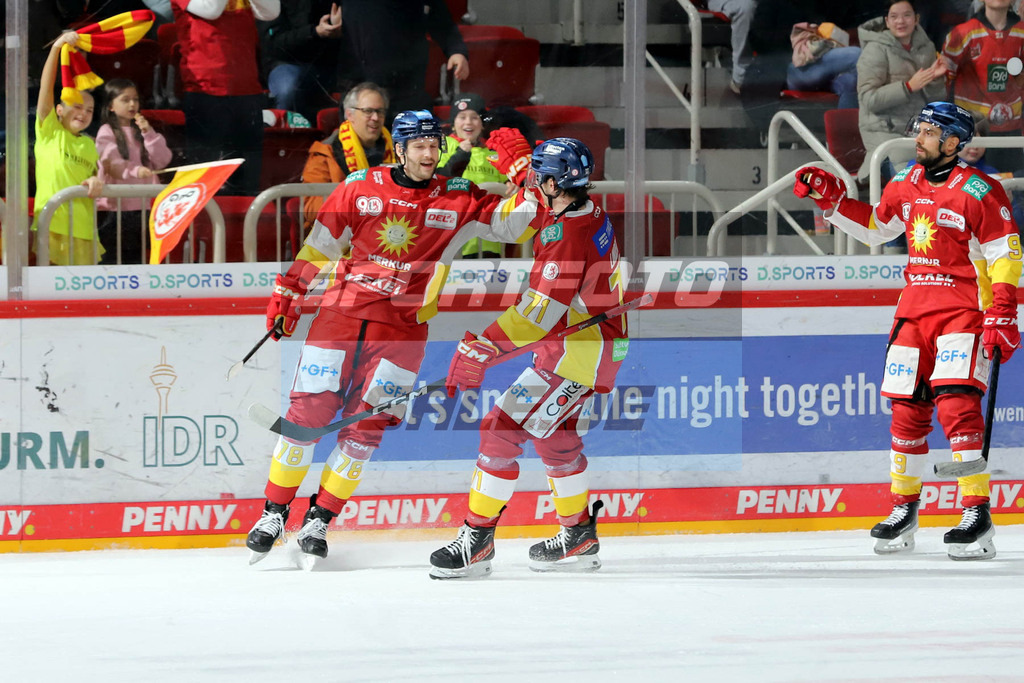 IMG 7963 | Kevin Orendorz (links) mit Ture Linden - © by Sportfoto-Sale (DR) - Realisiert mit Pictrs.com