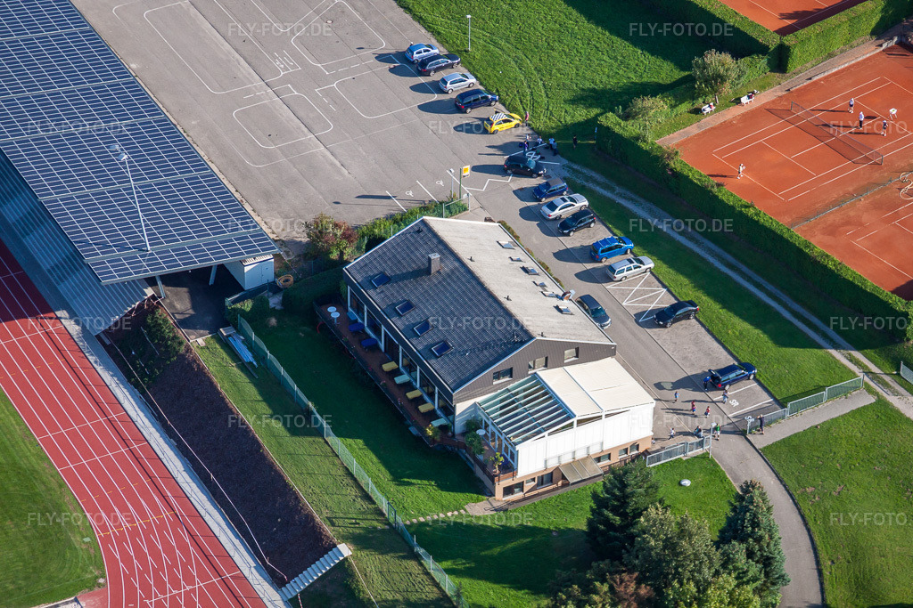 Luftbild: Sportgelände des SV-1899 eV Langensteinbach im Ortsteil Langensteinbach in Karlsbad im Bundesland Baden-Württemberg in Deutschland. Foto: IMG_45286.jpg vom 21.09.2011 durch Werner Riehm/FLY-FOTO.de