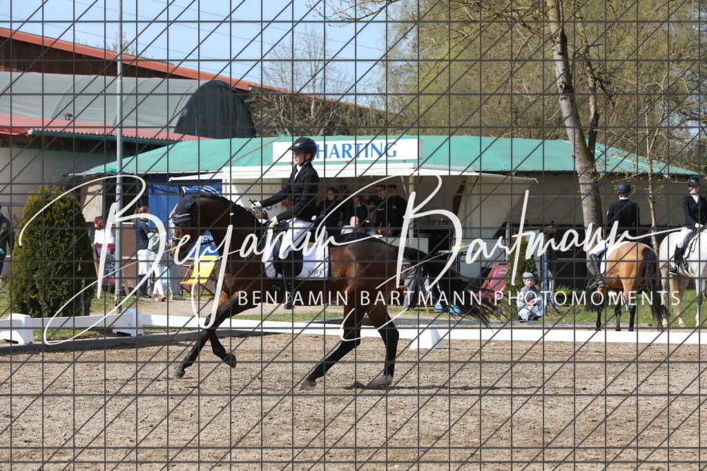 AZ2A3225 | Benjamin Bartmann Photomoments