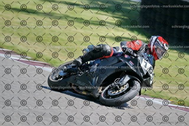 26BT01-1088 | 169 - Realisiert mit Pictrs.com