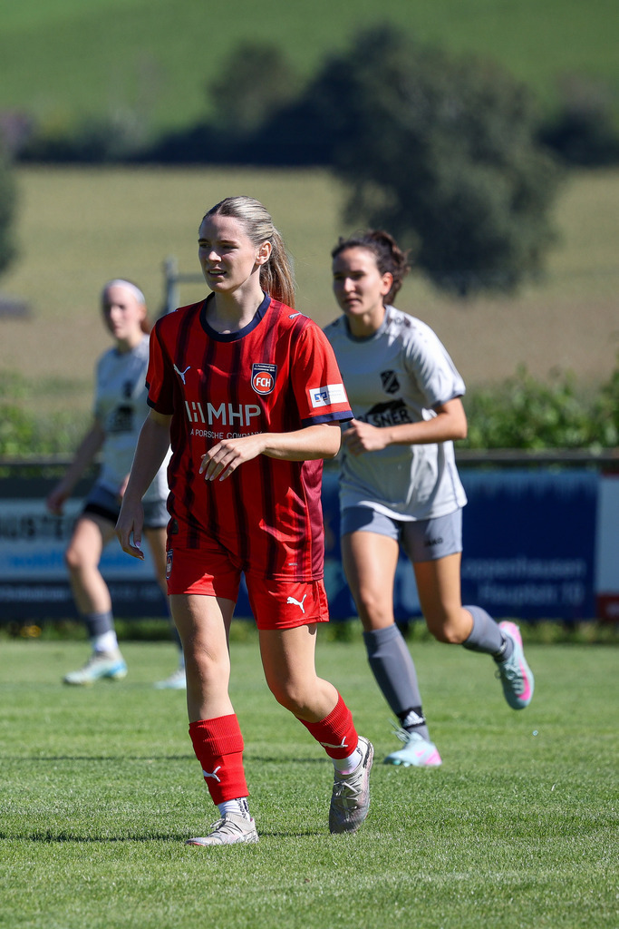 Fußball I FRAUEN I Saison 2025-2026 I Freundschaftsspiel I FC Loppenhausen - 1FC Heidenheim 1846 II I_250831_8226 | Fotopresso – Sportfotografie in Heidenheim & Umgebung. Professionelle Sportfotografie für unvergessliche Momente. Dynamische Action-Shots, emotionale Szenen & hochwertige Bilder. - Realisiert mit Pictrs.com