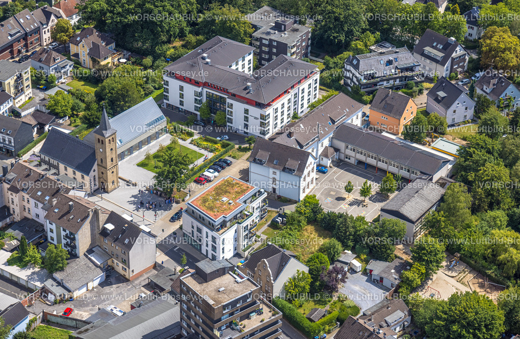 Heiligenhaus220803683 | Luftbild, Städt. Grundschule Schulstraße, Alte Kirche, Diakoniezentrum Heiligenhaus, Leubeck, Heiligenhaus, Ruhrgebiet, Nordrhein-Westfalen, Deutschland