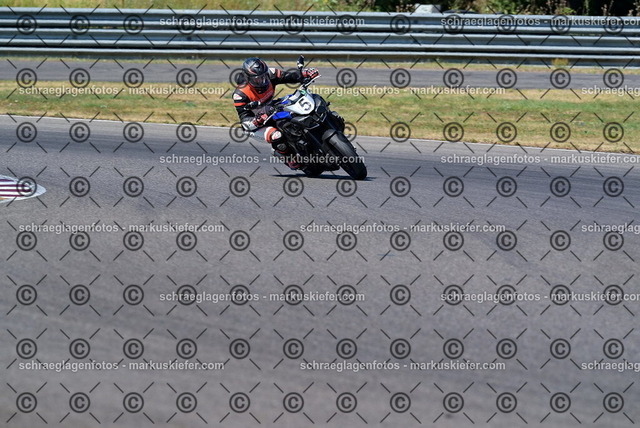 26bt04-1051 | markuskiefer.com - Realisiert mit Pictrs.com