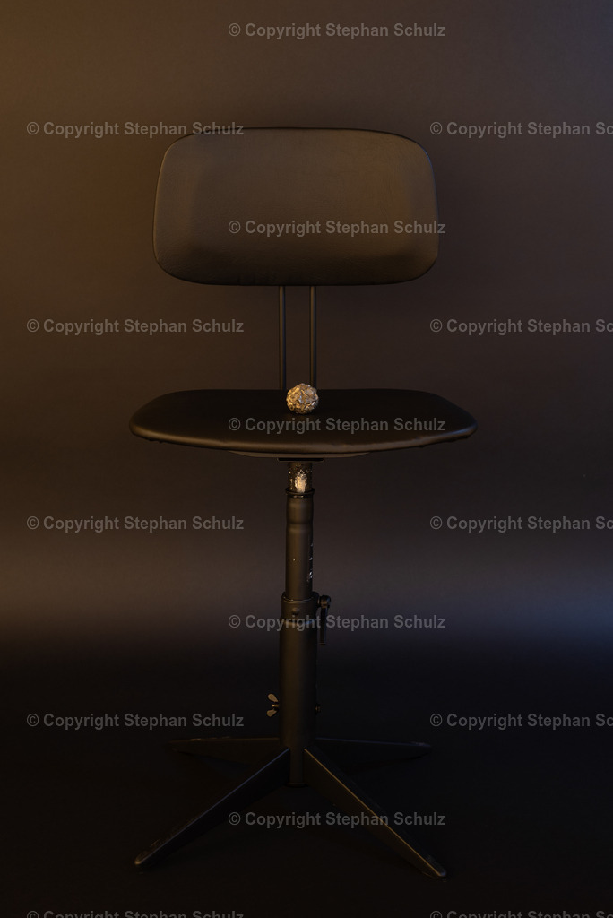 Chair1 | Stephan Schulz ist Journalist und Buchautor. Seine Leidenschaft gilt zudem der Fotografie. Hier geht es zu seinem Shop.  - Realisiert mit Pictrs.com