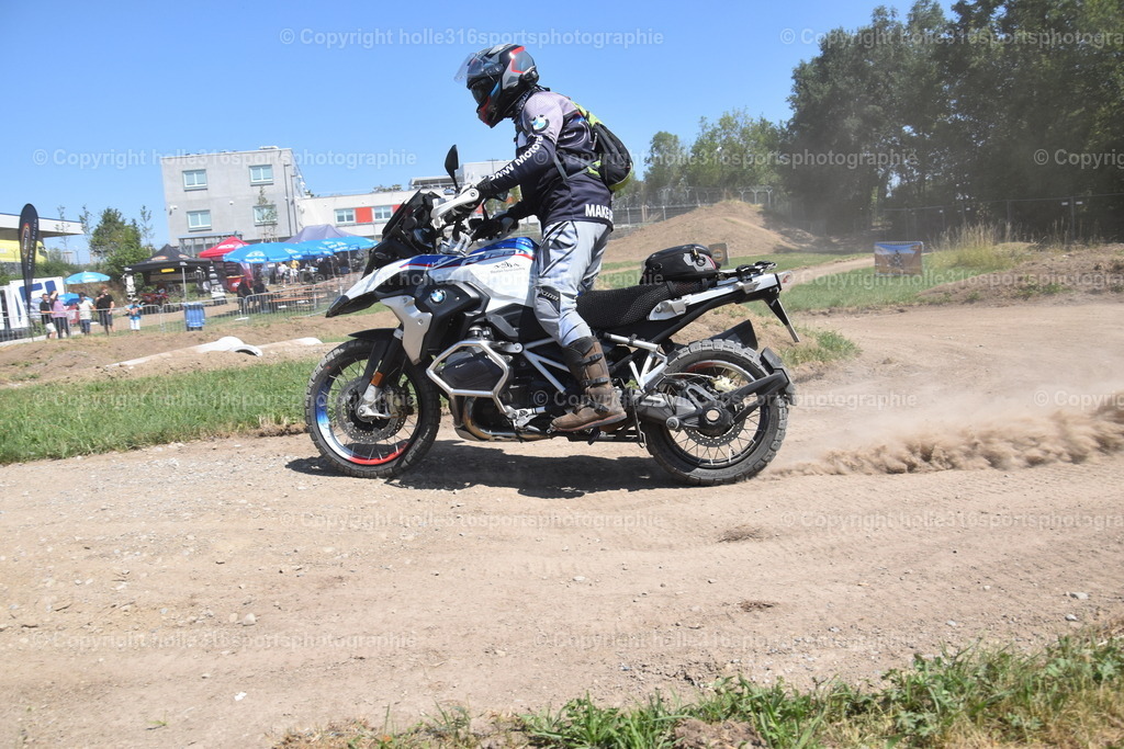 DSC_0205 | Sportfotografie , Motorsport, Motoross, Reitsport, Mointainbike, Enduro,
Landschaft , Outdoor, Eventfotografie, Landschaft, Bilder online bestellen - Realisiert mit Pictrs.com