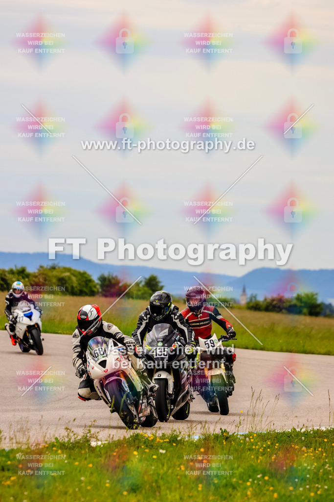 MotoTeam-2867 | Hier findet Ihr Bilder von Touristenfahrten auf der Nürburgring Nordschleife oder von anderen Veranstaltungen die ich besucht habe. Viel Spass beim Durch Schauen 