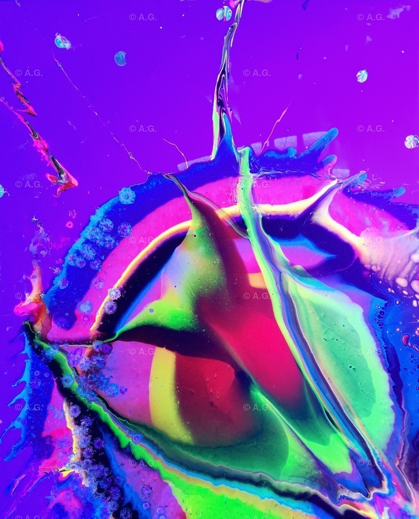 20220925_211804 | Original reserviert - 50x60cm - im Schwarzlicht aufgenommen - Realisiert mit Pictrs.com