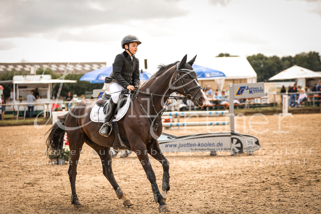 05.SoSpWB00422 | Leoni Ertmer Photography - Realisiert mit Pictrs.com