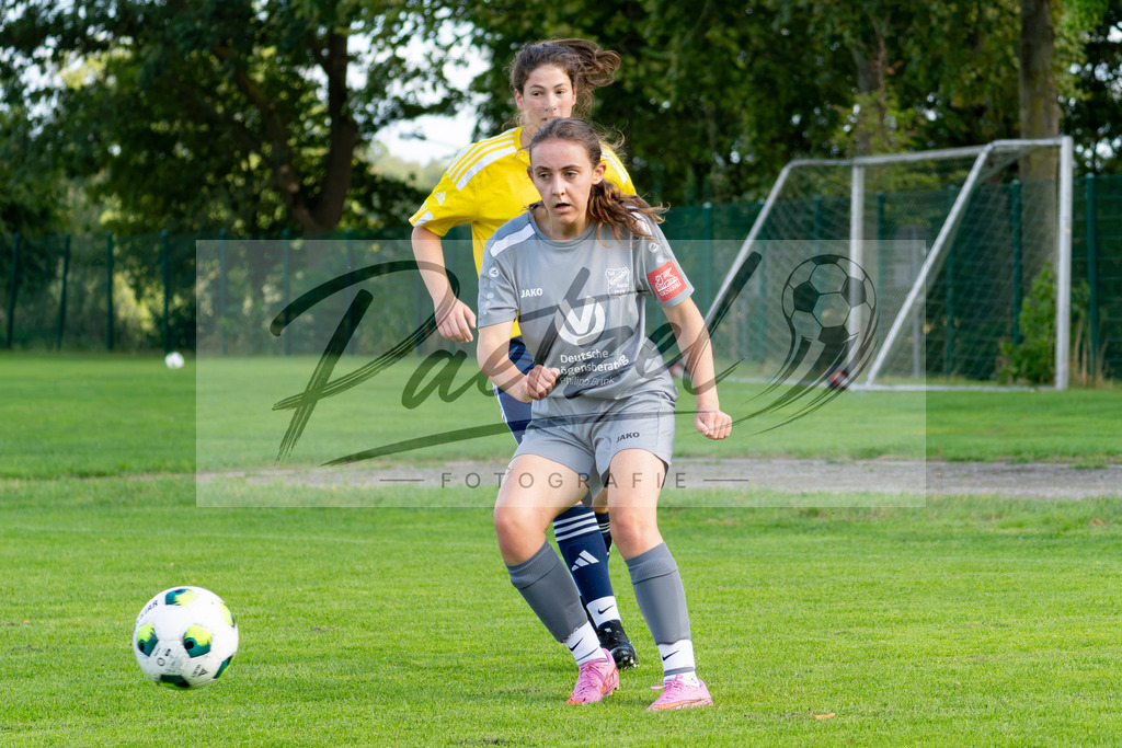 20260906_RULSVK_0077 | Fußball, Frauen:   beim Spiel der Kreisliga zwischen SG Rulle/Haste vs. SV Kettenkamp am 06.09.2026 im Stavermann-Sportpark in Rulle/Wallenhorst, Deutschland.(Foto von Nico Paetzel) - Realisiert mit Pictrs.com