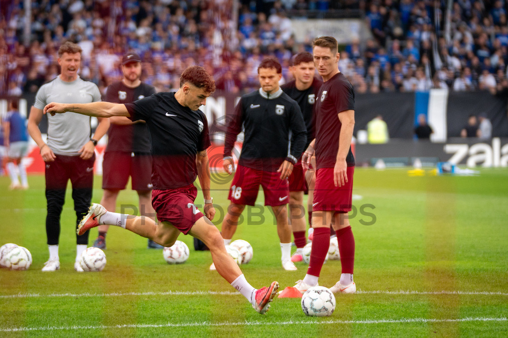 SG Sonnenhof Großaspach vs. Arminia Bielefeld, Fussball, DFB-Pokal, 1. Runde, 22.08.2026 | Luca Molinari (SG Sonnenhof Großaspach, #21),SG Sonnenhof Großaspach vs. Arminia Bielefeld, Fussball, DFB-Pokal, 1. Runde, 22.08.2026,DFB regulations prohibit any use of photographs as image sequences and/or quasi-video
