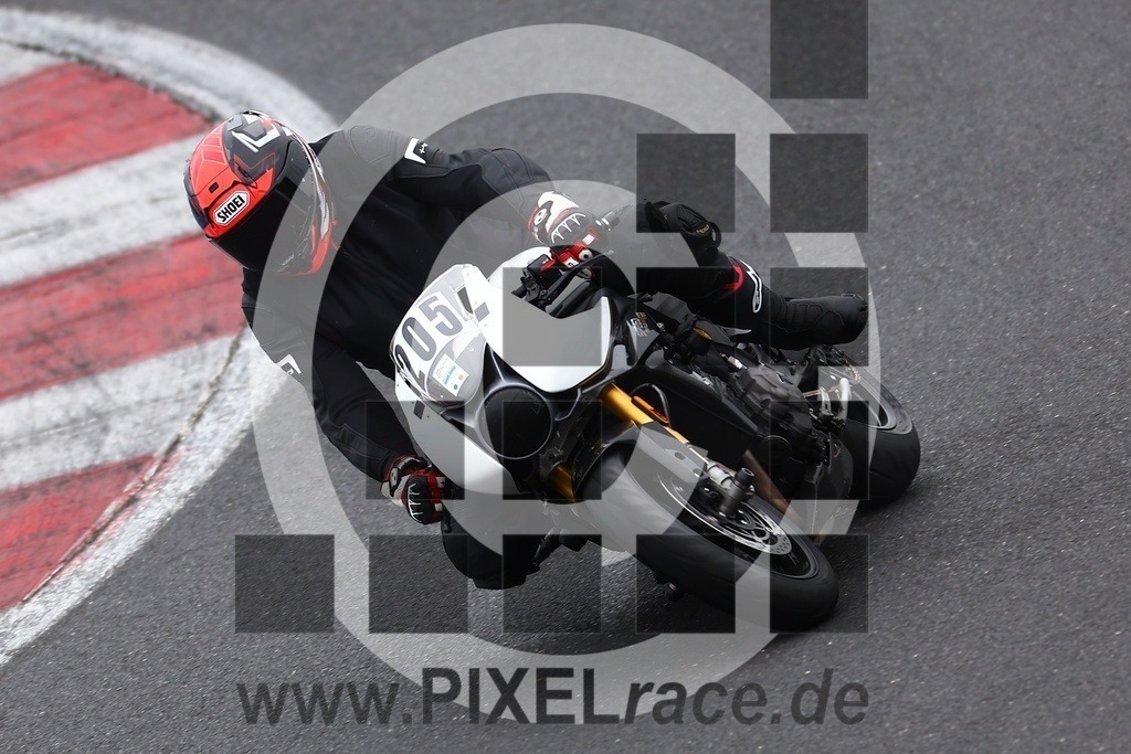 0205-20260331_02560 | Schöne Erinnerungen an spannende Momente - das festzuhalten ist unser Job. PIXELrace.de ist seit 2003 auf den Rennstrecken Europas unterwegs um die Action draußen beim Fahren und die wunderbare Stimmung imm Fahrerlager für euch einzufangen.