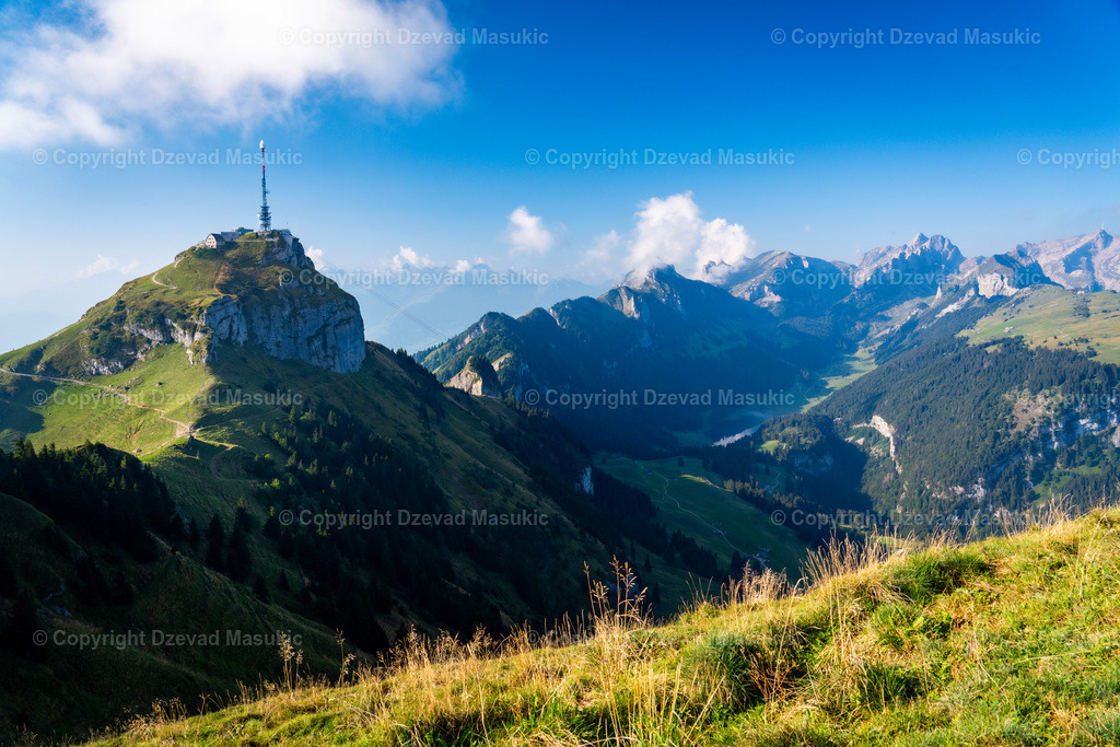 Hoher Kasten - Schweiz | Ich fotografiere Landschaften, Produkte und erstelle für Sie Firmenportraits. Engagieren Sie mich für den nächsten Projekt. - Realisiert mit Pictrs.com