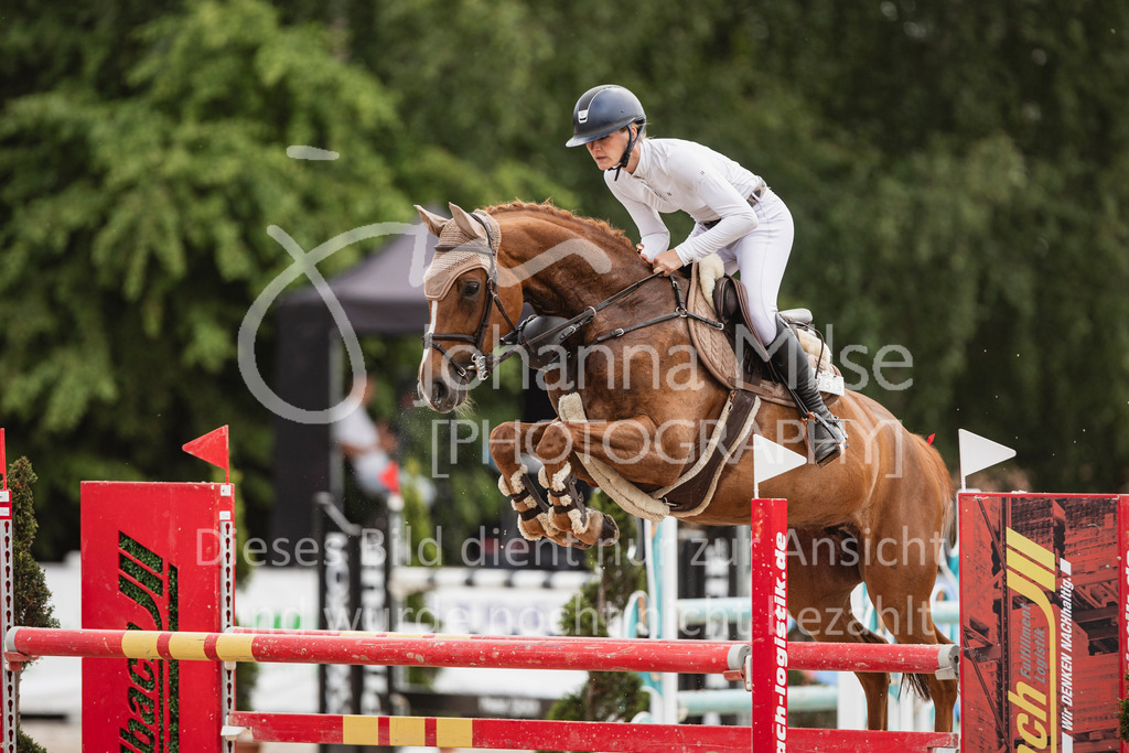 250531_MayDays_M2-SpringenmstAnf-813 | Deine schönsten Turniermomente als professionelle Fotos! Entdecke hochwertige Pferdesport-Fotografie im Online-Shop. Jetzt Fotos finden & bestellen!