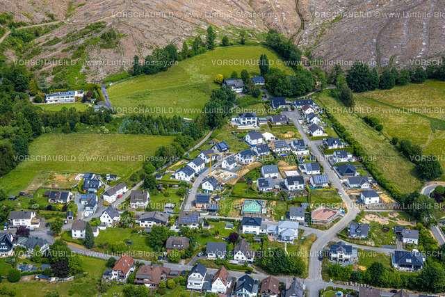 Arnsberg220601121 | Luftbild, Neubaugebiet Wohnsiedlung Dinscheder Bogen, Glösingen, Arnsberg, Sauerland, Nordrhein-Westfalen, Deutschland
