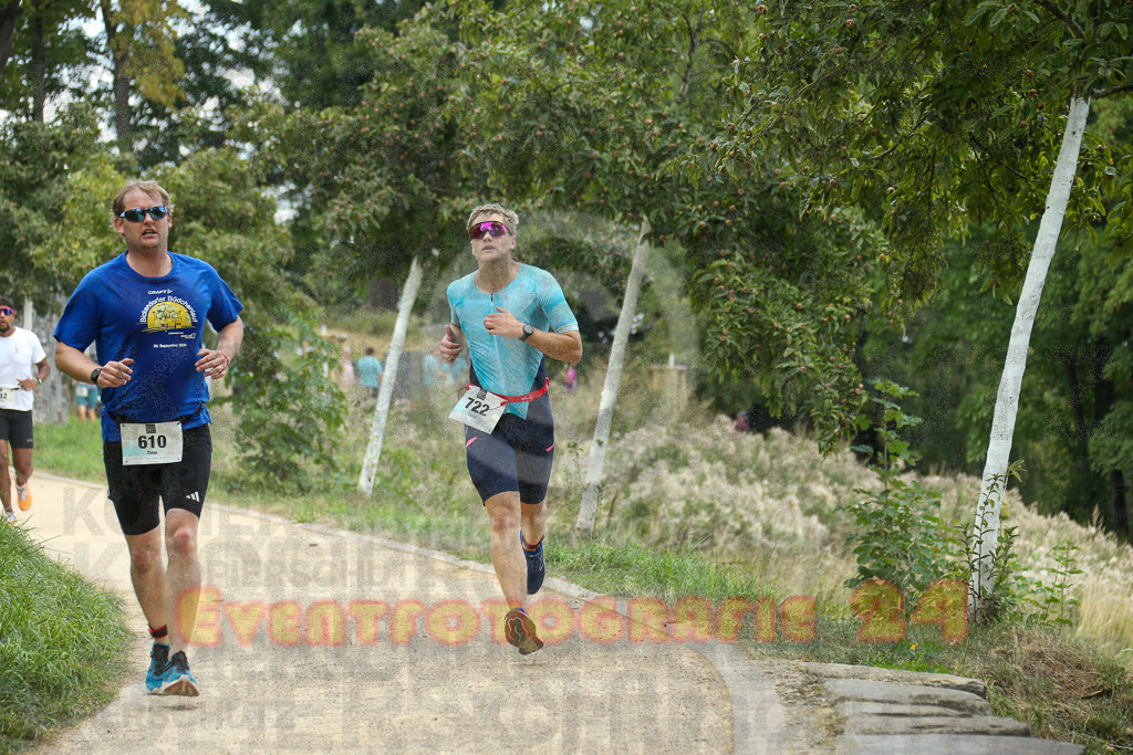 250824_1426_EX1_6224 | Sportfotografie im Rhein-Sieg Kreis, Köln, Bonn, NRW, Rheinland Pfalz, Hessen, etc. Unser Tätigkeitsfeld umfasst den Laufsport vom Volkslauf über den Marathon, Duathlon, Triathon bis zum Ultralauf wie Kölnpfad Ultra oder Schindertrail.
