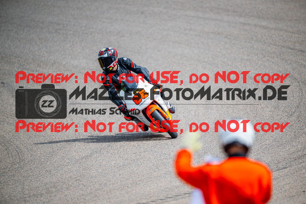 MaZZes_FotoMatrix_240504_6007705_4415 | KTM