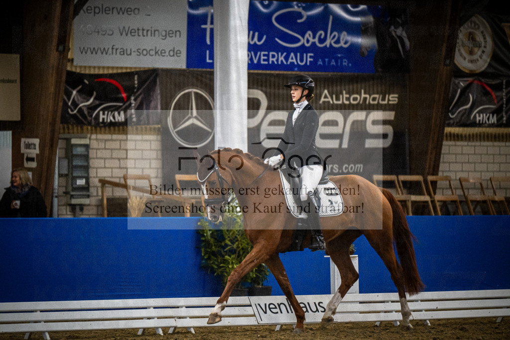 DOS_0441 | Entdecke hochwertige Reitturnierfotos von Foto Oger. Professionell, emotional und authentisch – jetzt Lieblingsmomente im Shop bestellen.Deutschlandweite Turnierfotografie. - Realisiert mit Pictrs.com