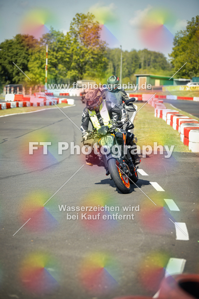 OBK_Mai_Justin_Uwe-10427 | Hier findet Ihr Bilder von Touristenfahrten auf der Nürburgring Nordschleife oder von anderen Veranstaltungen die ich besucht habe. Viel Spass beim Durch Schauen 