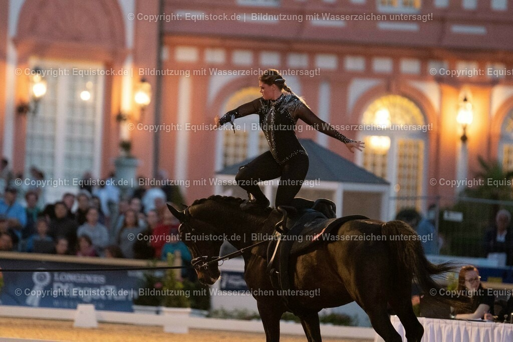 20230527_Voltigieren_NASPA_Flutlicht_0570 | equistock