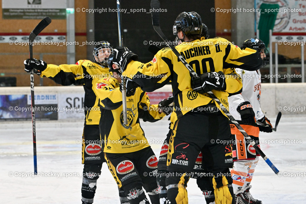 EC Hornets Spittal vs. USC Piraten Velden 18.2.2024 | #11 Kucher Florian EC Hornets Spittal, #90 Ogertschnig Joshua EC Hornets Spittal, EC Hornets Spittal vs. USC Piraten Velden 18.2.2024, EC Hornets Spittal vs. USC Piraten Velden 18.2.2024 am 18.02.2024 in Spittal an der Drau (Eissportzentrum Spittal), Austria, (Photo by Bernd Stefan)