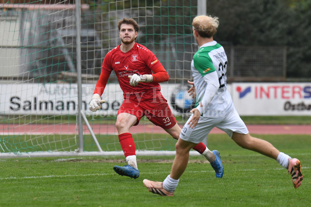 SpVgg GW Deggendorf : FC Obernzell-Erlau | Tormann David Albrecht (SpVgg GW Deggendorf #33) - Realisiert mit Pictrs.com