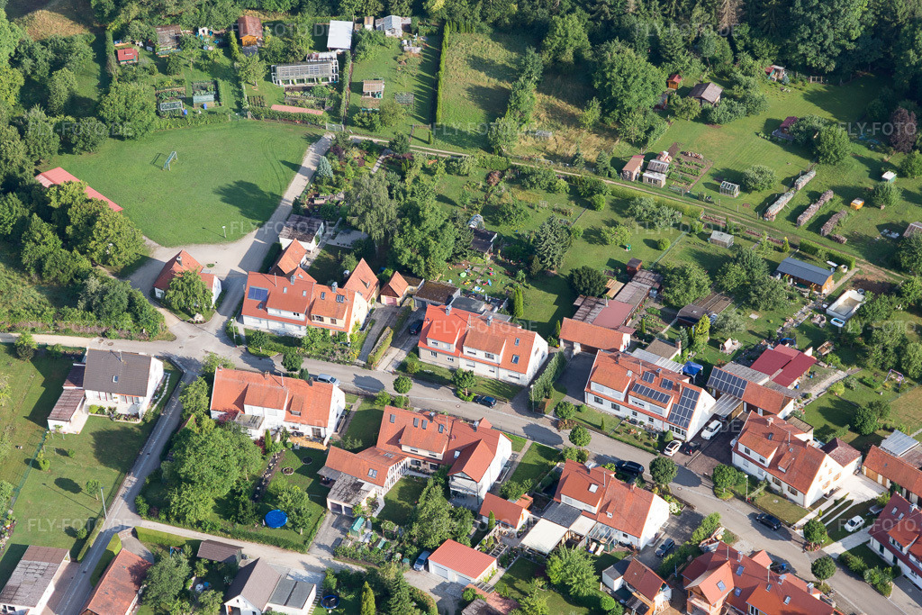 Luftbild: Siedlergemeinschaft Donauwörth-Ramberg e.V. im Ortsteil Riedlingen in Donauwörth im Bundesland Bayern in Deutschland. – Foto: IMG_101694.jpg vom 08.07.2017 durch Werner Riehm/FLY-FOTO.de – Auflösung des Originals: 5472 x 3648 px – Siedlergemeinschaft Donauwörth-Ramberg e.V. - Start