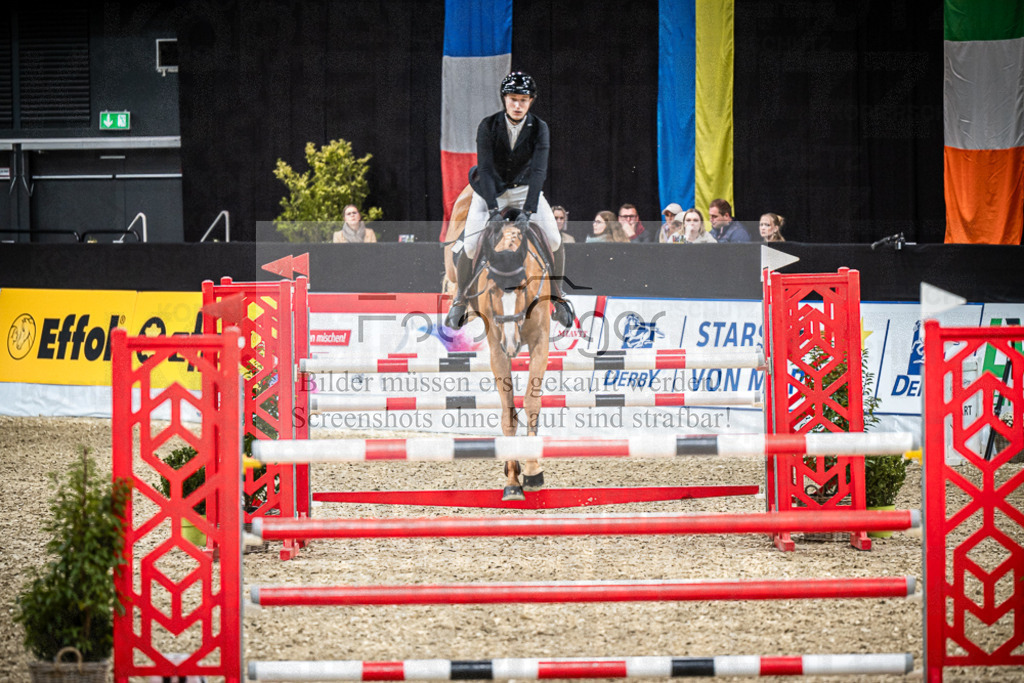 DOS_2205 | Entdecke hochwertige Reitturnierfotos von Foto Oger. Professionell, emotional und authentisch – jetzt Lieblingsmomente im Shop bestellen.Deutschlandweite Turnierfotografie. - Realisiert mit Pictrs.com