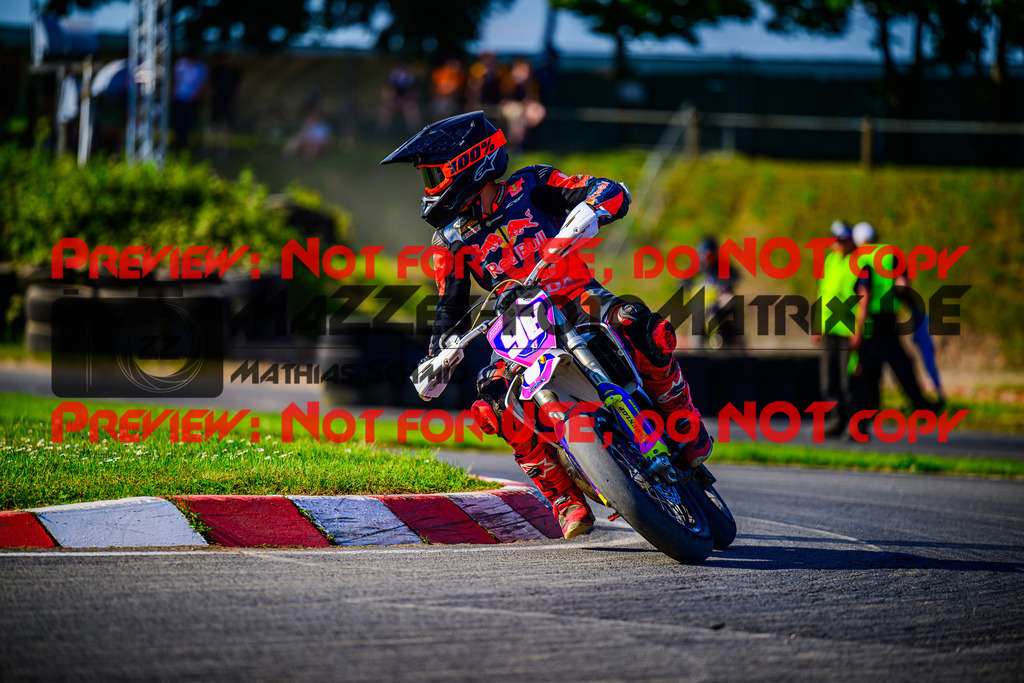 MaZZes_FotoMatrix_240511_6021986_8488 | ROOKIES