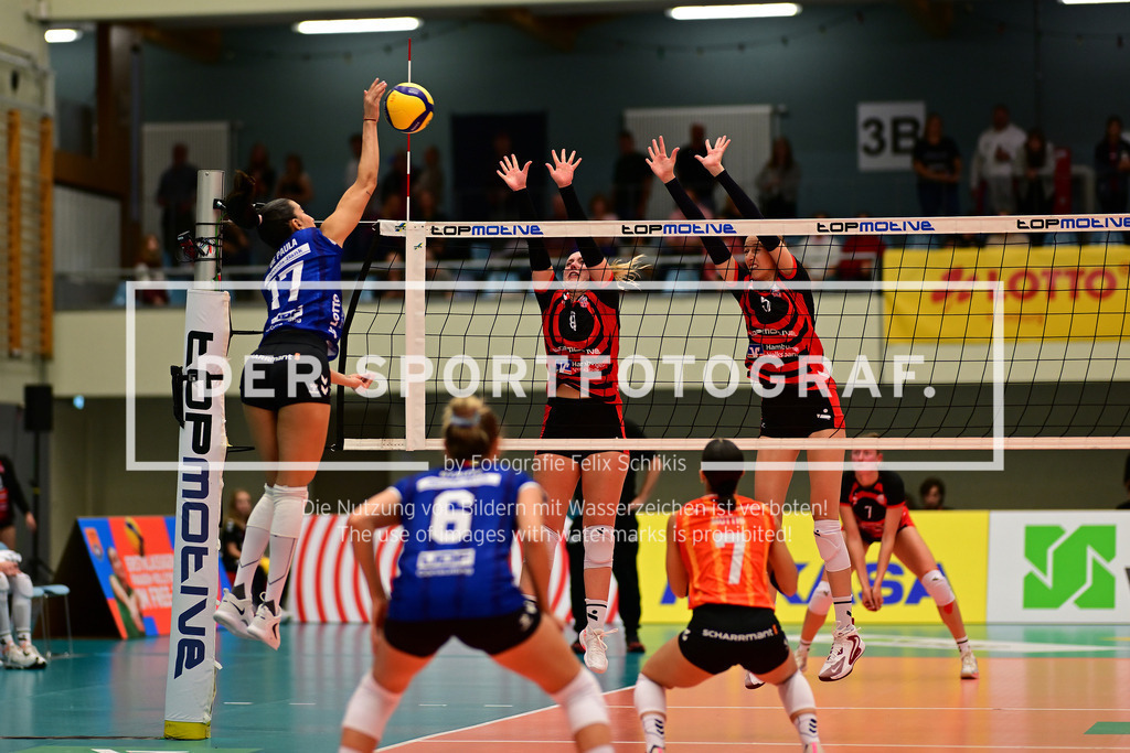 Volleyball I Frauen I Saison 2025-2026 I Bundesliga I 1. Spieltag I ETV Hamburger Volksbank Volleys - Allianz MTV Stuttgart I 12585 | Der Sportfotograf. - Realisiert mit Pictrs.com