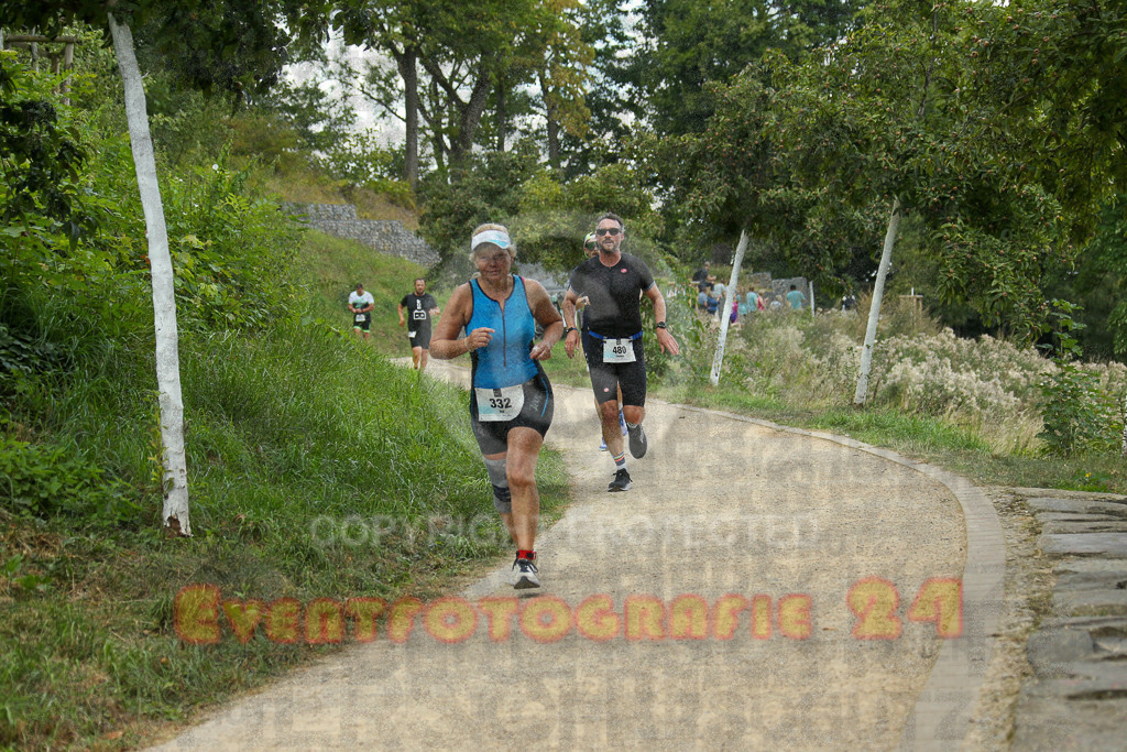 250824_1355_EX1_4243 | Sportfotografie im Rhein-Sieg Kreis, Köln, Bonn, NRW, Rheinland Pfalz, Hessen, etc. Unser Tätigkeitsfeld umfasst den Laufsport vom Volkslauf über den Marathon, Duathlon, Triathon bis zum Ultralauf wie Kölnpfad Ultra oder Schindertrail.