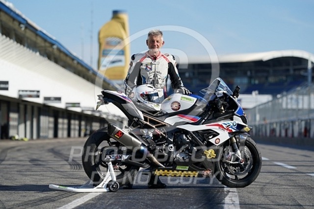 2022_08_13_PBK_23525 | Sportfotografie; SlowMotion; Video; Rennstrecke; Hafeneger; Speer; Racing; RSE; BMW; CBO; Trackday; Motorsportarena; Hockenheimring; Brno; Most; Barcelona; Valencia