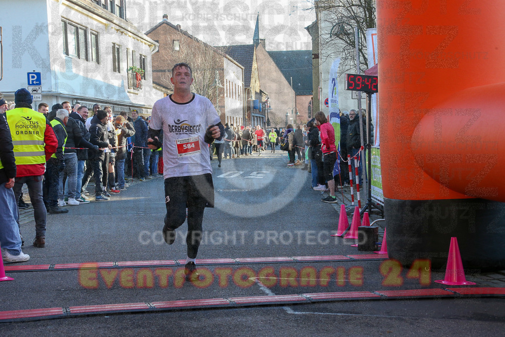 241201_1235_EX1_2821 | Sportfotografie im Rhein-Sieg Kreis, Köln, Bonn, NRW, Rheinland Pfalz, Hessen, etc. Unser Tätigkeitsfeld umfasst den Laufsport vom Volkslauf über den Marathon, Duathlon, Triathon bis zum Ultralauf wie Kölnpfad Ultra oder Schindertrail.
