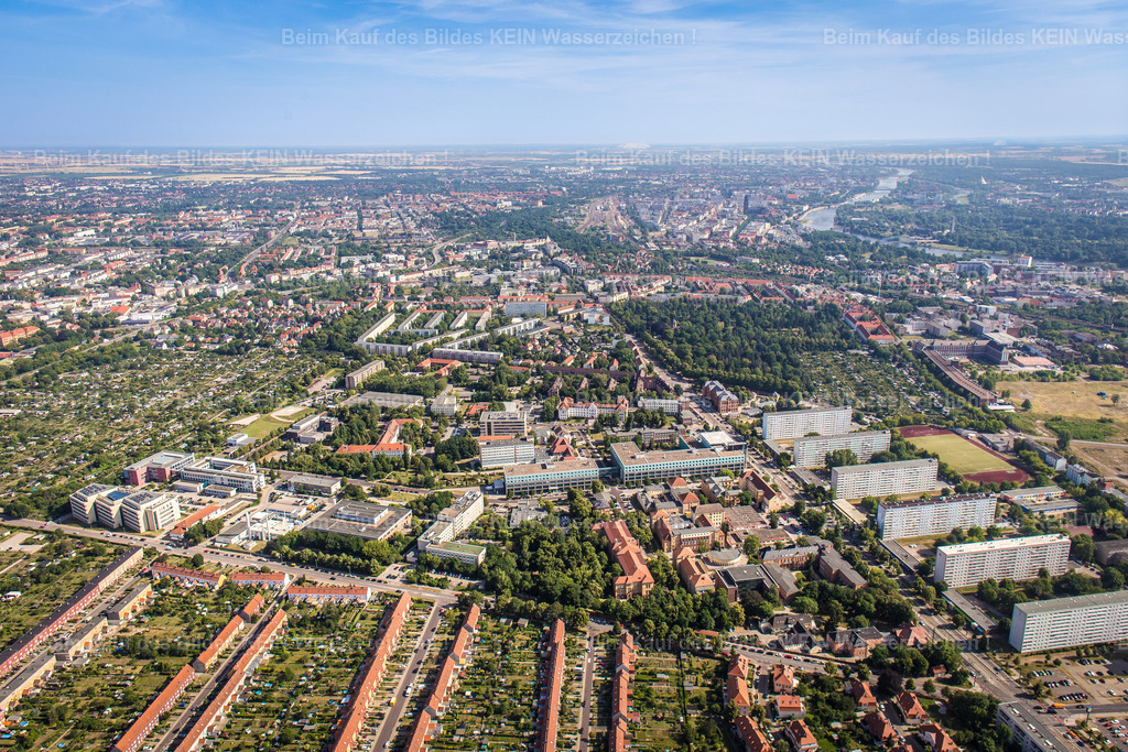 Uni Klinik Magdeburg-3539 | Die Magdeburger Platte® - das sind die schönsten Luftbilder von Magdeburg & Sachsen-Anhalt auf Acryl, Leinwand oder zum Download. Das ist Luftbildfotografie & Luftbildaufnahmen mit Drohne & Flugzeug.  - Realisiert mit Pictrs.com