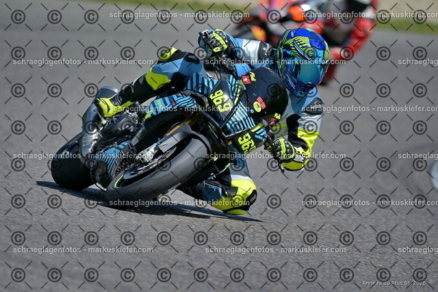 26BT02-1214 | markuskiefer.com - Realisiert mit Pictrs.com