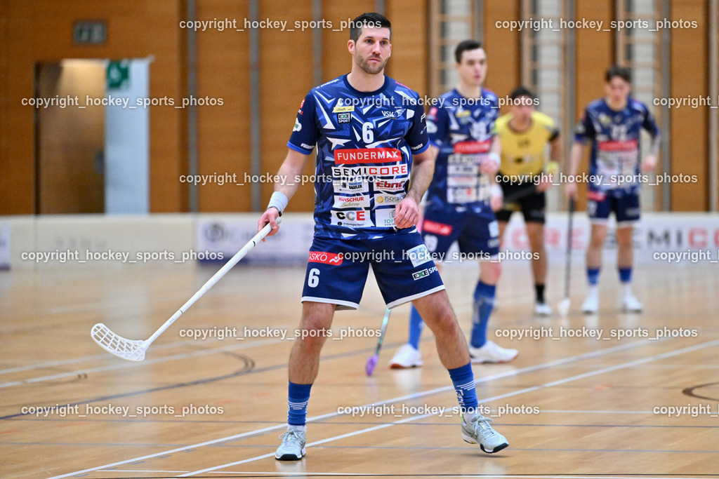 VSV Unihockey  vs. FBK Loka  | #6 Timo Schmid VSV Unihockey, VSV Unihockey  vs. FBK Loka , VSV Unihockey  vs. FBK Loka  am 25.01.2026 in Villach (Ballspielhalle St. Martin), Austria, (Photo by Bernd Stefan)