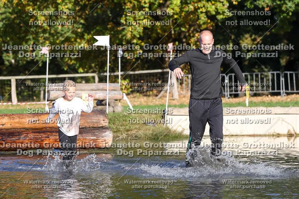 Dog Paparazzi - Strongdog 10-25-8705 | Dog Paparazzi Jeanette Grottendiek Fotografie & Videografie - Realisiert mit Pictrs.com