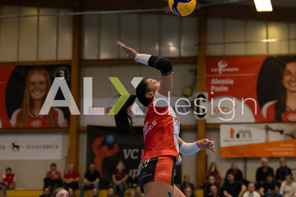 Volleyball I Frauen I Saison 2025-2026 I Volleyball NLA | Women I 1/4 Finals I VC Kanti Schaffhausen - BIWI Volleyball Franches-Montagnes I 21.02.2026 | 8 Letícia Bonardi (BR) (BIWI VFM) – Diagonalangriff - Realisiert mit Pictrs.com