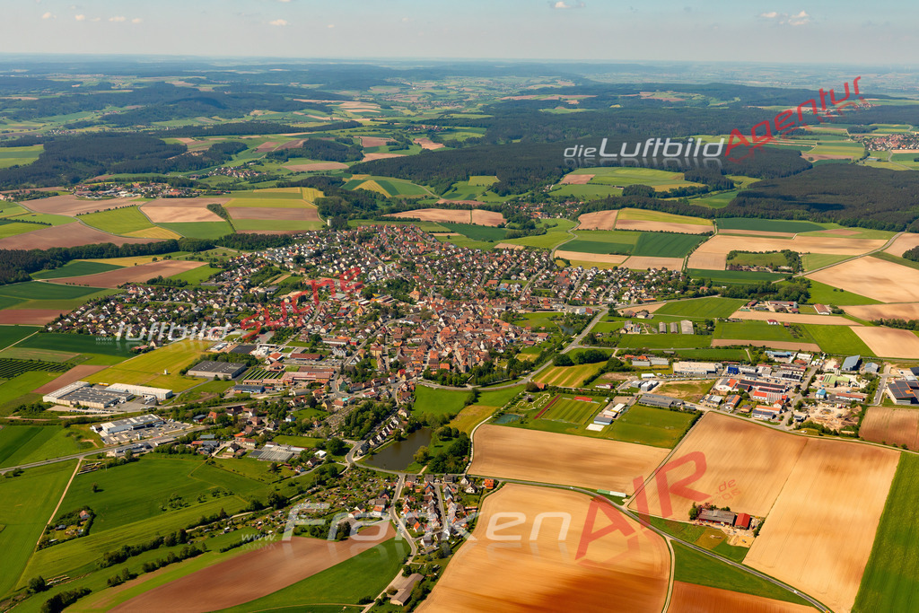 markt-erlbach-mit-lizenz-erwerben-2461-jahr-2024 | Das Luftbild zeigt :  Markt Erlbach - Die Luftaufnahme wurde 2024 vom UL-Flugzeug aus erstellt ( keine Drohne ) - Hochauflösende Luftaufnahme - Für grossformatige Ausdrucke geeignet. Die Geschenkidee !Mit Lizenz und Bildrechte bestellbar