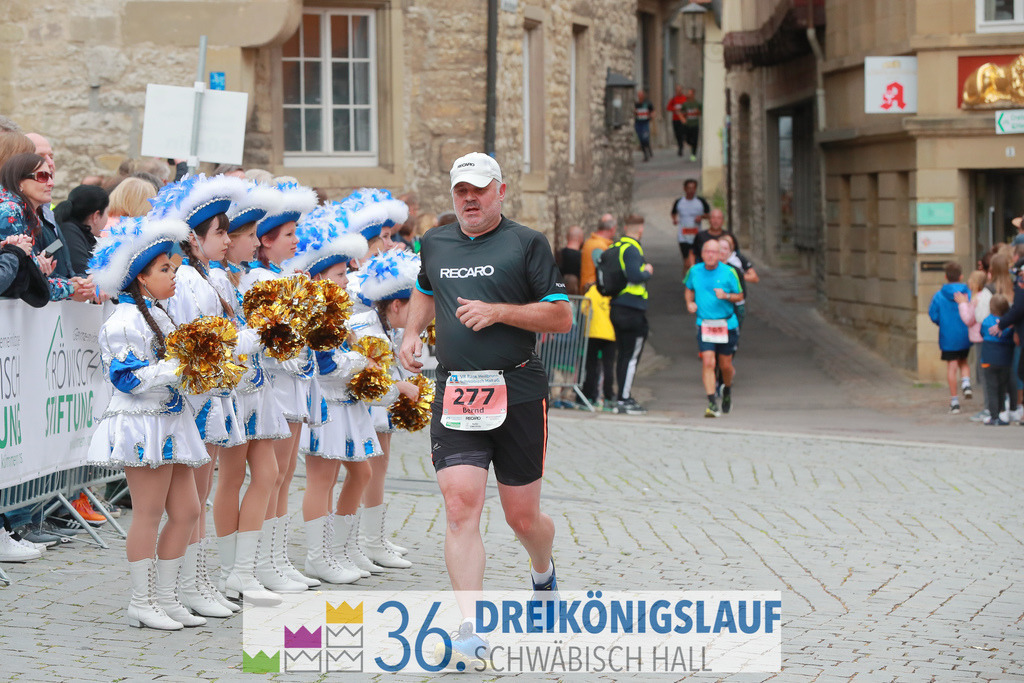 VR Bank Hauptlauf 10km | 3königslauf 2022 VR Bank Hauptlauf - Realisiert mit Pictrs.com
