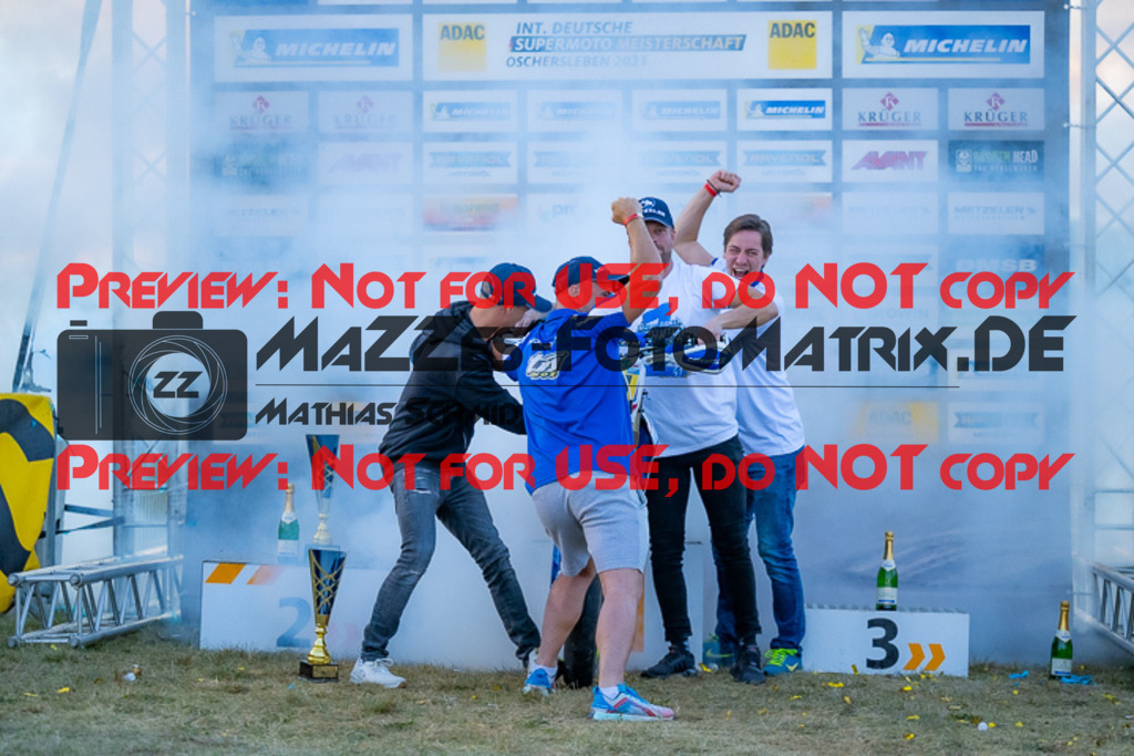 MaZZes_FotoMatrix_231001_1226 | S1