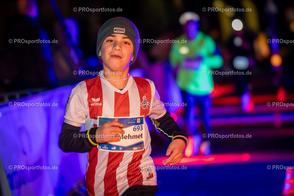 Martinslauf Sindorf 2023 in Kerpen-Sindorf, 09.11.2023 | Impressionen vom Martinslauf Sindorf 2023 am 09.11.2023 in Kerpen-Sindorf (Nordrhein-Westfalen).