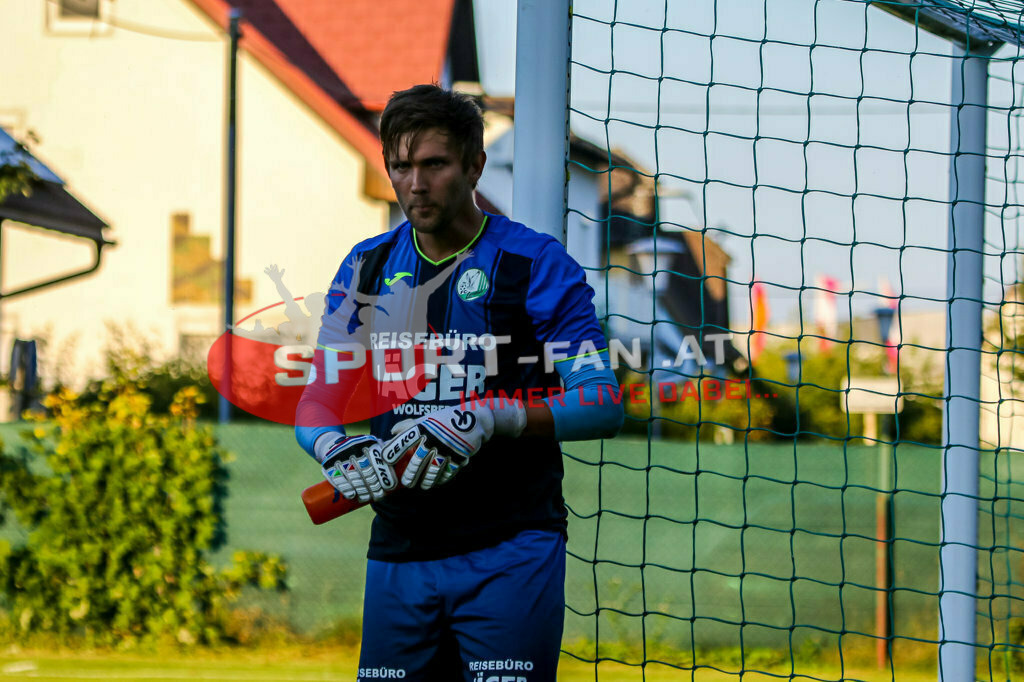 SV Donau - FC Lendorf 0-0, Kärntner Liga 3. Runde | Thomas Pök (FC Lendorf #1) SV Donau - FC Lendorf 0-0 am 12.08.2023 in Klagenfurt
(Sportplatz SV Donau), Austria, (Photo by Ernst Krawagner sport-fan.at) - Realisiert mit Pictrs.com