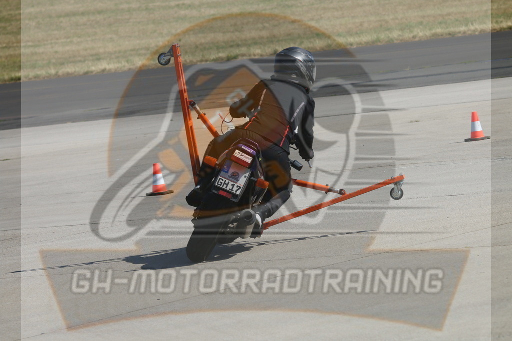 IMG_3588 | gh-motorradtraining-foto.de - Realisiert mit Pictrs.com
