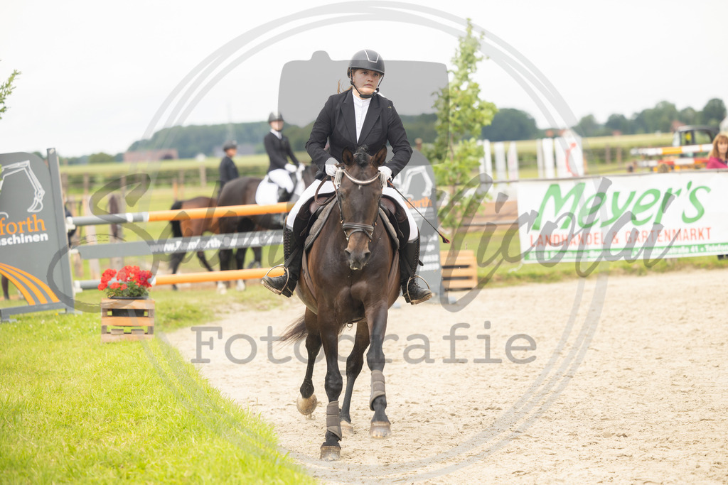 994A9220 | sabrinanicolaifotografie - Realisiert mit Pictrs.com