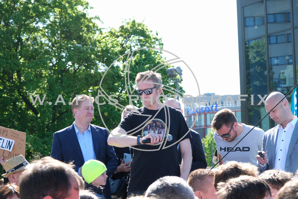 ..... | LINZ,AUSTRIA,27.April 25, Int. 3 Brückenlauf Linz  , Image shows: Photo: WAPICS / Michael Ring