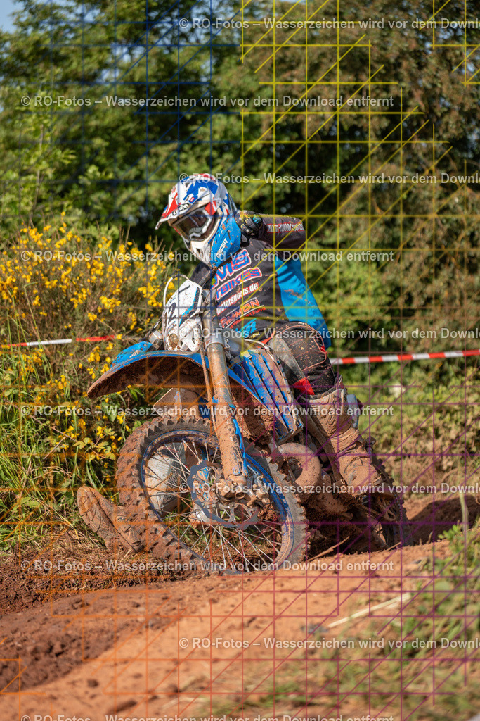Wolfshausen 4 Lauf -828 | Sportfotografie von RO-Fotos: Motorsport, Motocross, Enduro, Laufveranstaltungen und Triathlon. Professionelle Fotos von Sportlern und Events. - Realisiert mit Pictrs.com
