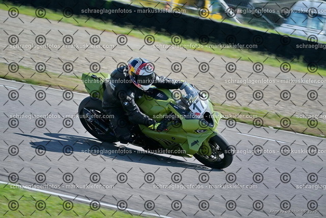 26BT02-0314 | markuskiefer.com - Realisiert mit Pictrs.com