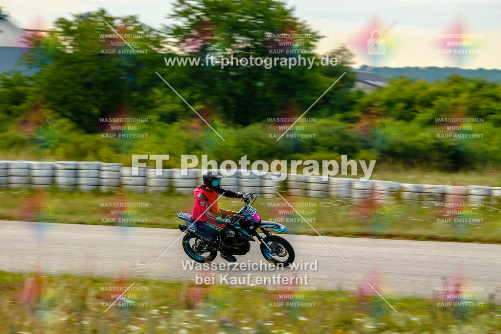 Chambley Juli-0110 | Hier findet Ihr Bilder von Touristenfahrten auf der Nürburgring Nordschleife oder von anderen Veranstaltungen die ich besucht habe. Viel Spass beim Durch Schauen 